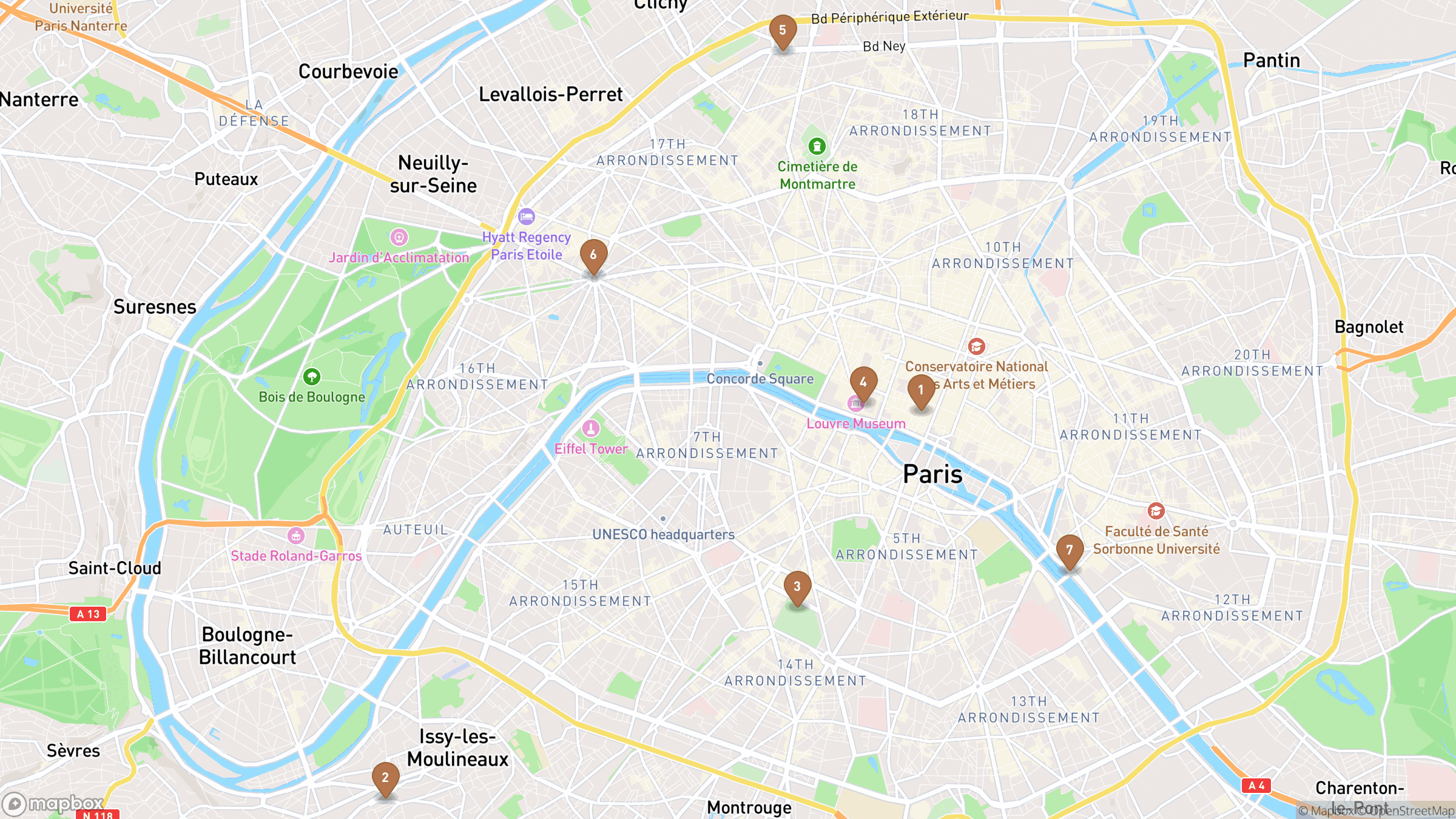 Map of Paris highlighting Châtelet-Les Halles, La Défense, Gare du Nord, Louvre.